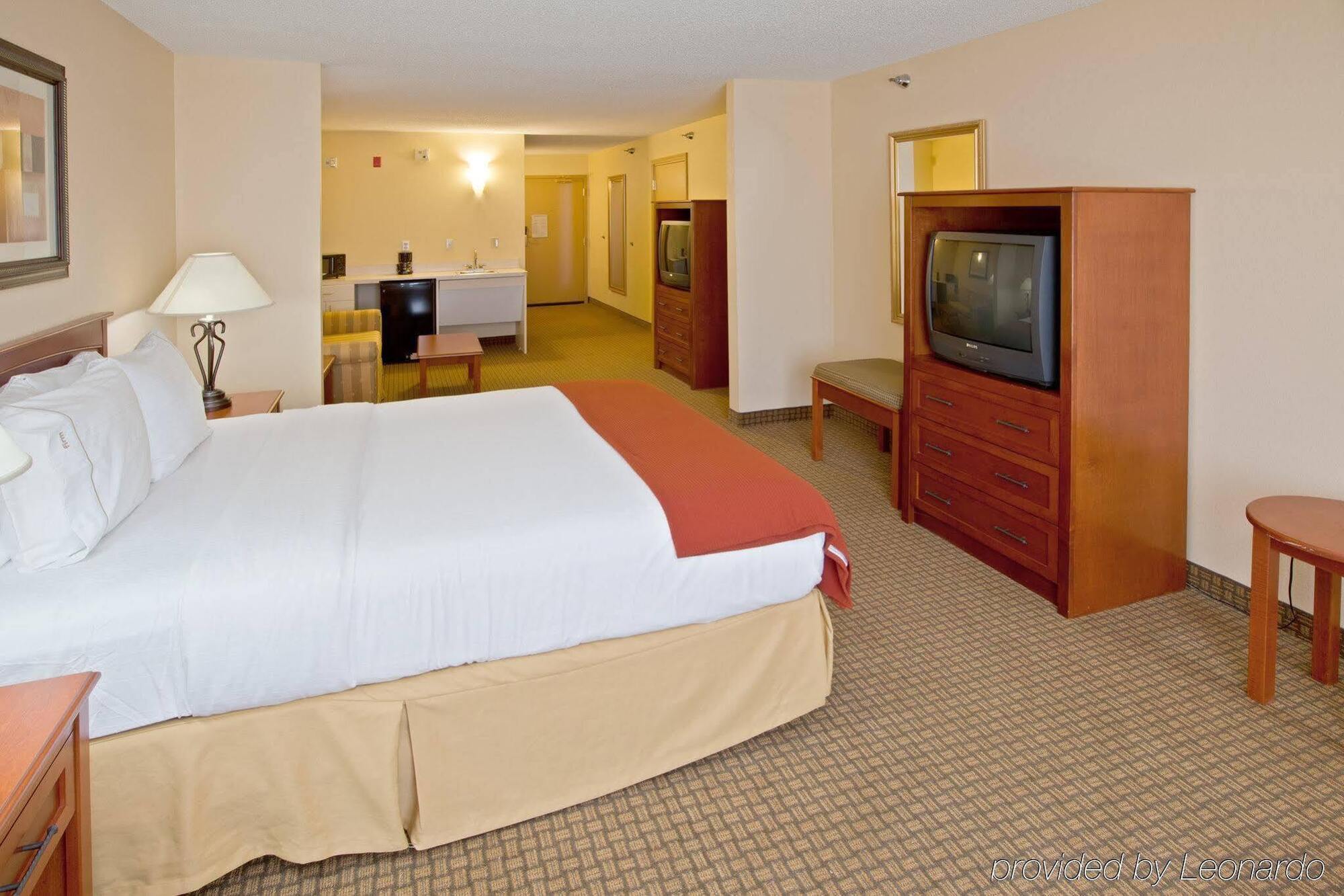 Holiday Inn Express Hotel & Suites Greenville By Ihg Exteriör bild